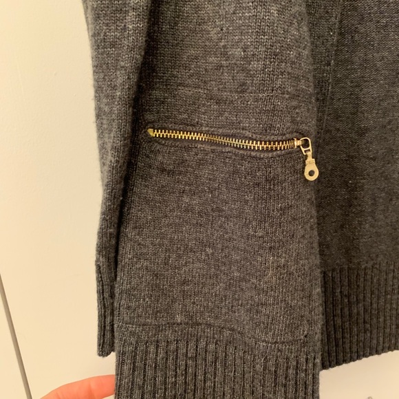 NWOT BCBG Generation Zipper Sweater - Picture 5 of 8